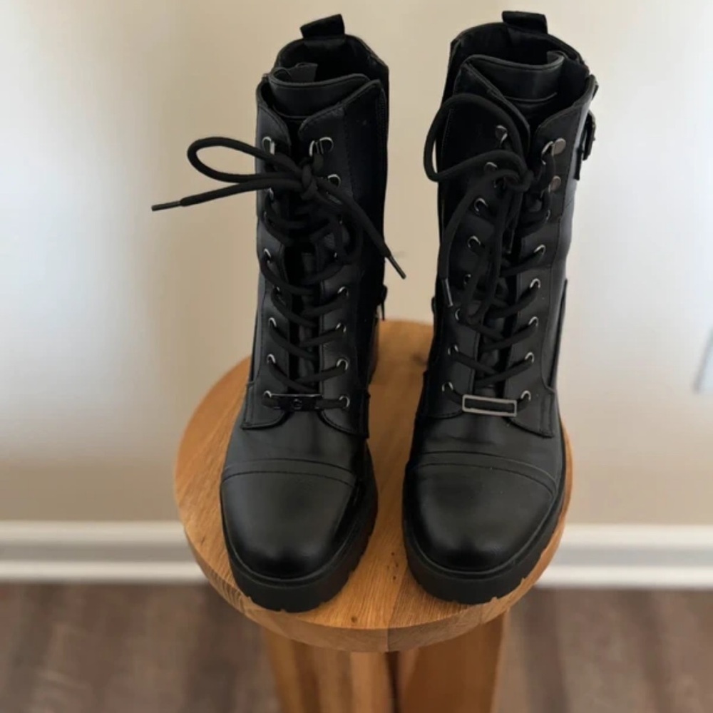 Black Lace-Up Women's Boots